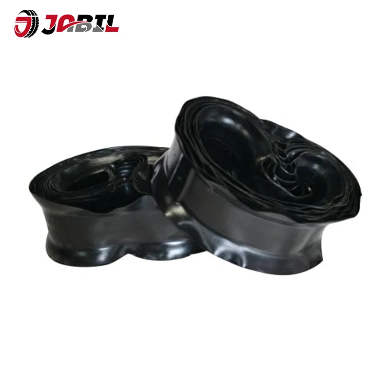 Care sunt caracteristicile structurale ale flapurilor anvelopelor?