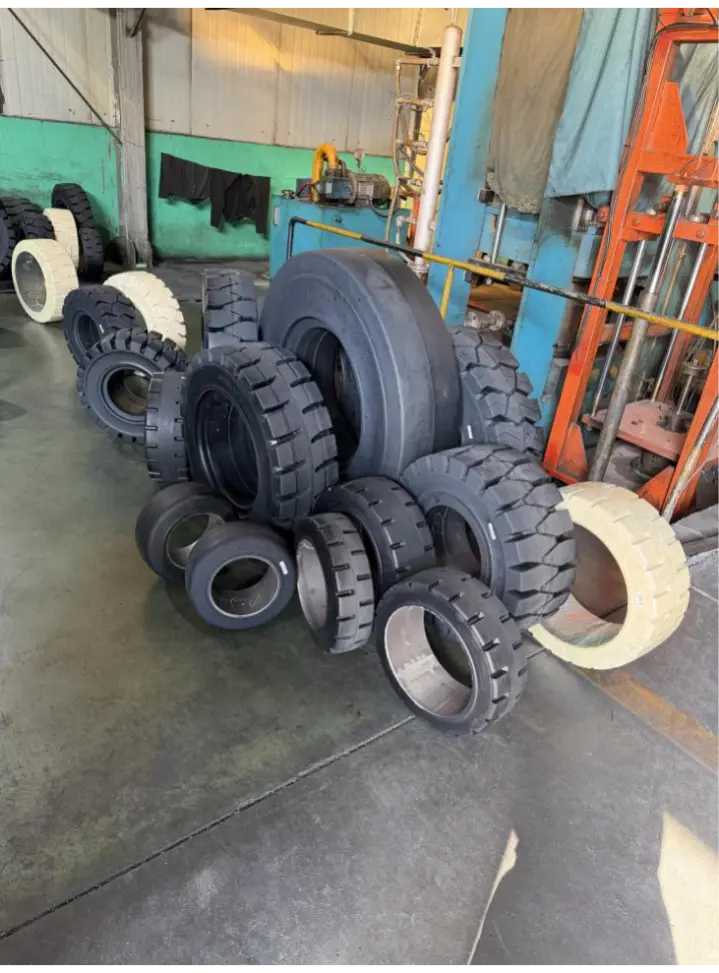 2026 Creșterea cererii de anvelope de inginerie solidă în Asia Centrală: infrastructura și mineritul stimulează creșterea 2026 Creșterea cererii de anvelope de inginerie solidă în Asia Centrală: infrastructura și mineritul stimulează creșterea